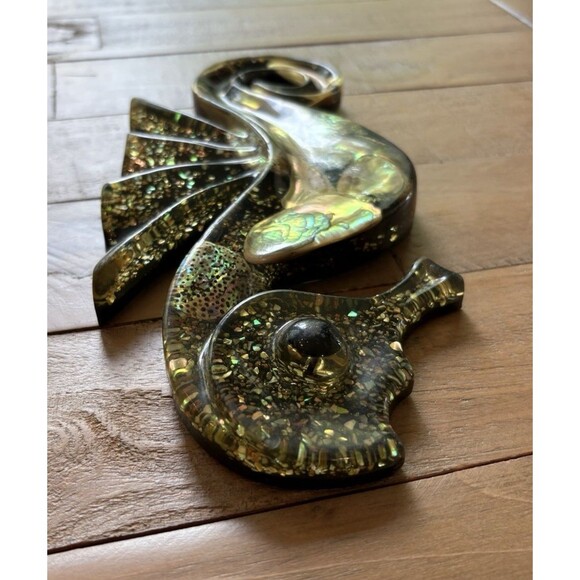 Vintage Lucite Abalone Shell Seahorse Wall Hanging 10 Inches - Picture 6 of 11